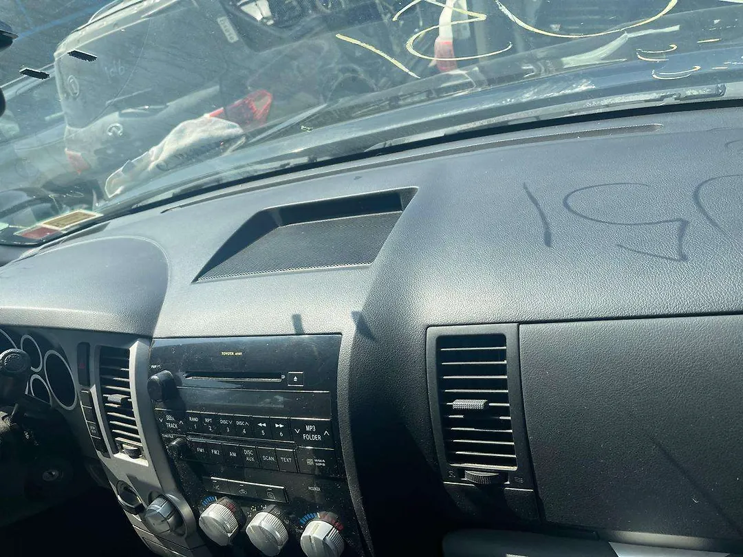 Dashboard  - 2008 Toyota Tundra