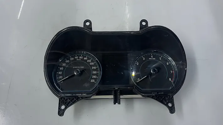 Speedometer - 2013 Jaguar XF