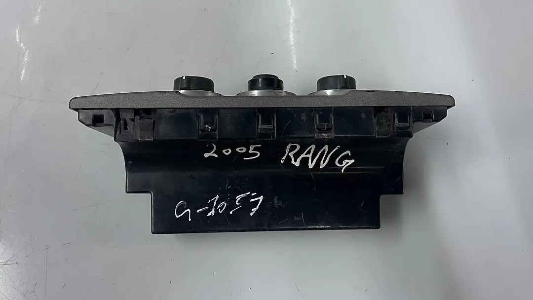A/C Heater Climate Control Switch - 2005 Land Rover RANGE ROVER