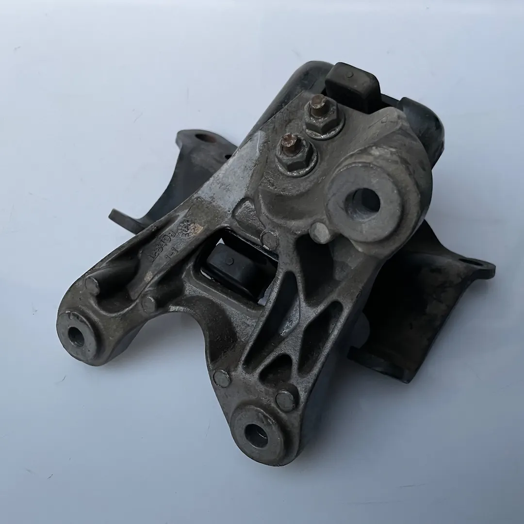 Mount (Gear) - 2013 Chevrolet Trailblazer