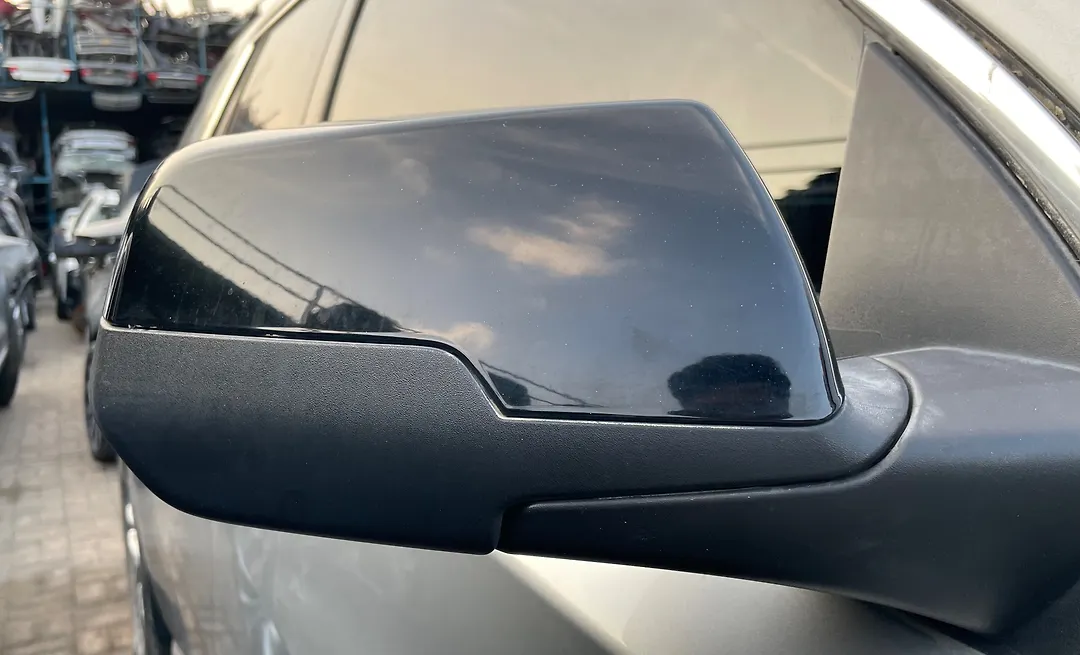 Side Mirror (RH) - 2021 Chevrolet Traverse