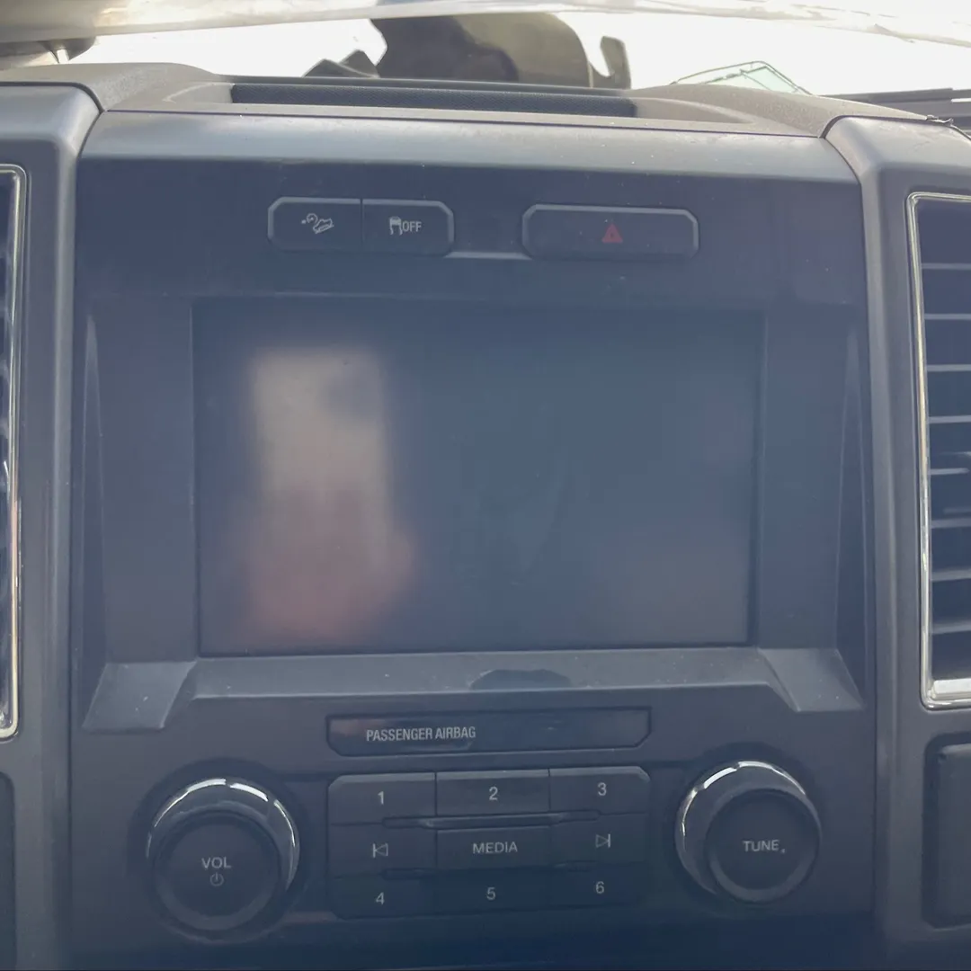 Info-gps-tv screen - 2015 Ford F-150