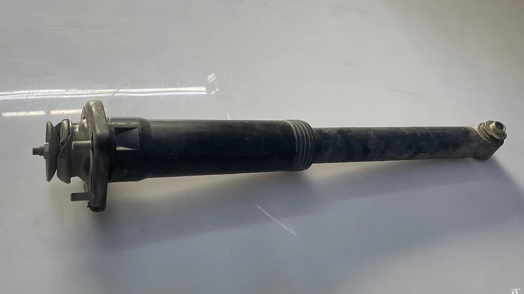 Shock Absorber (RHB) - 2006 Land Rover RANGE ROVER HSE SUPERCHARGED