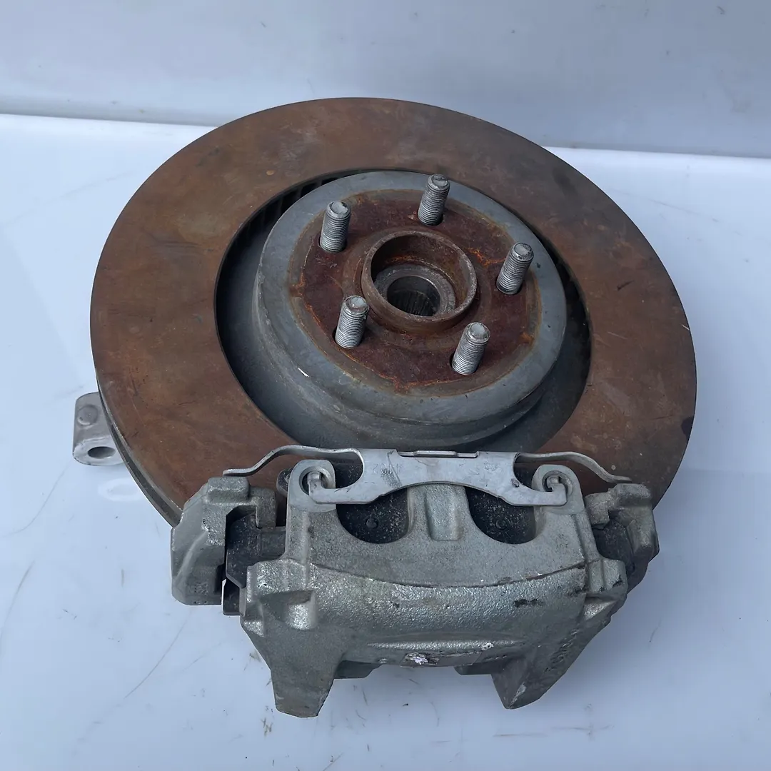 Complete Hub Assembly(LHF) - 2017 Lincoln Continental
