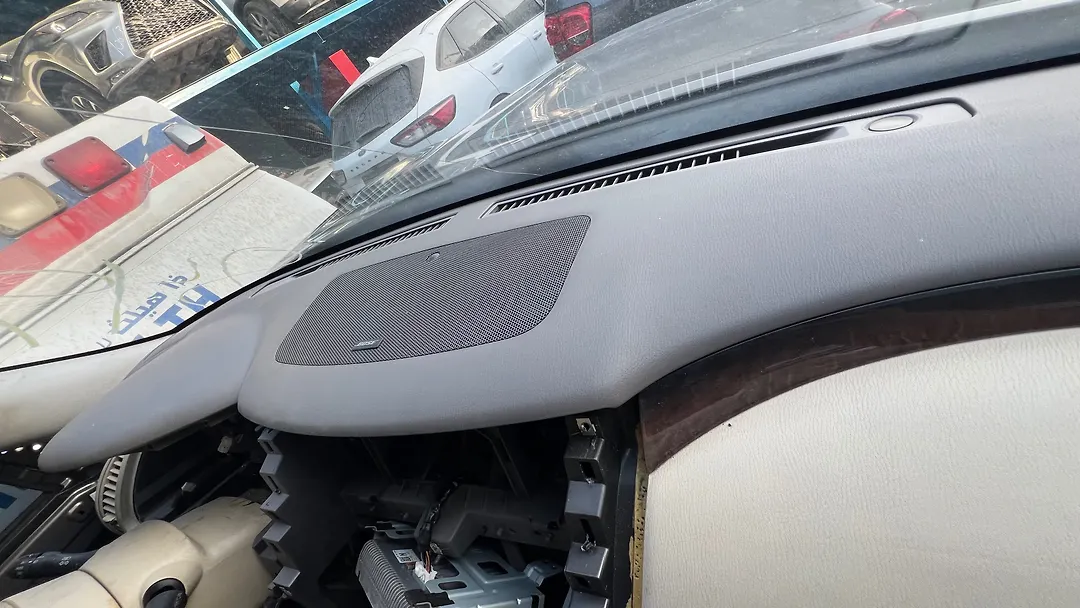 Dashboard  - 2014 Infiniti QX80 SUV
