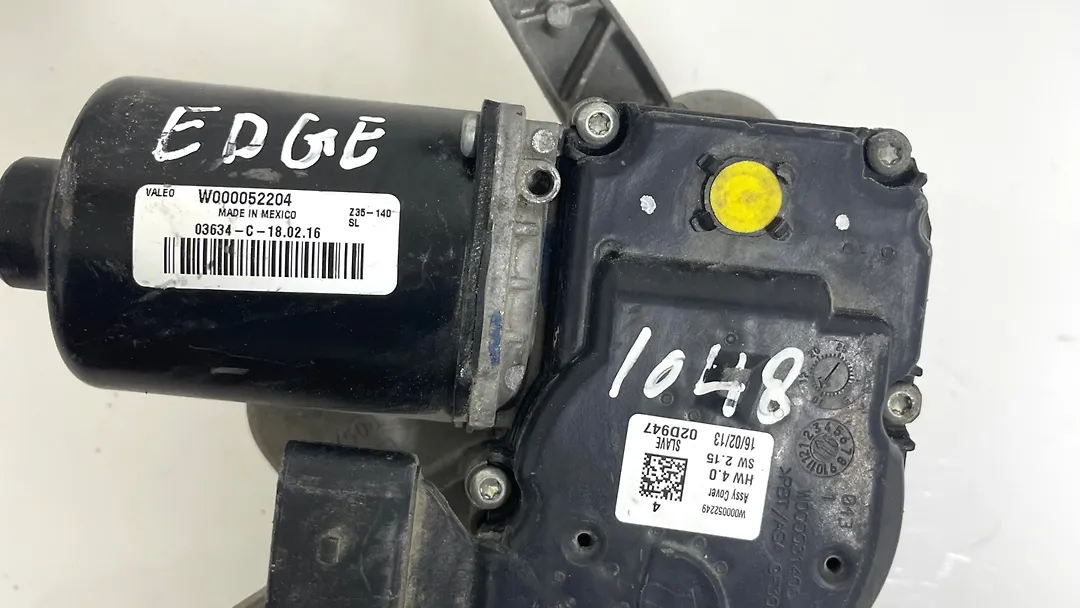 Windshield wiper motor - 2020 Lincoln Corsair Reserve