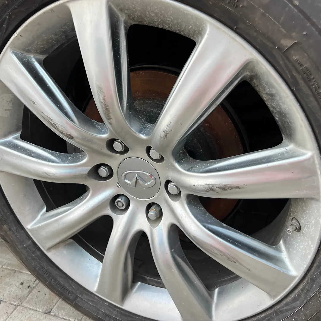 Rim - 2014 Infiniti QX80 SUV