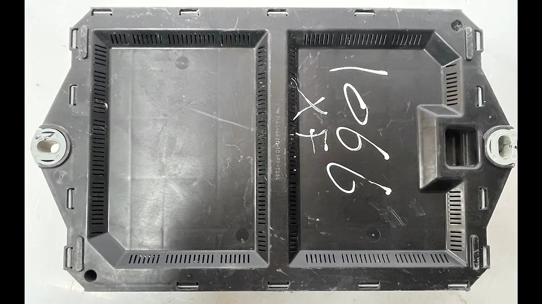 Rear Fuse Box - 2013 Jaguar XF