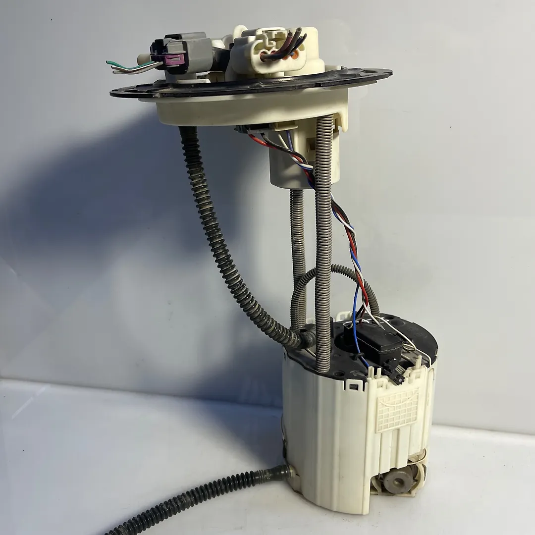 Fuel pump - 2010 GMC Terrain SLT1