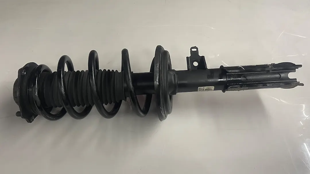 Shock Absorber (RHF) - 2017 Cadillac XT5 Luxury