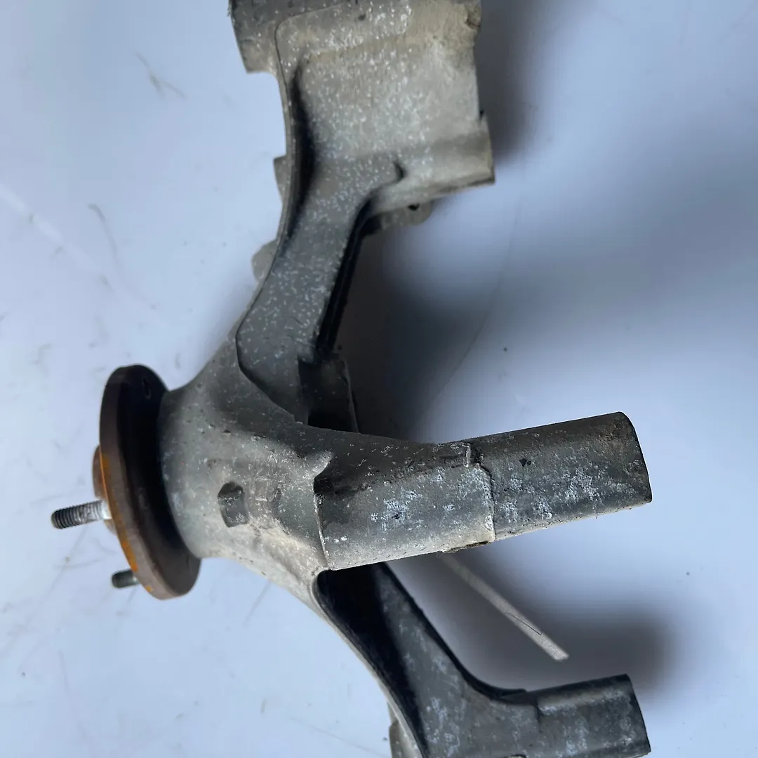 Clutch bracket - 2010 Nissan Armada