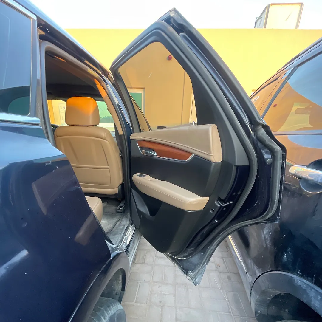 Door (RHB) - 2017 Cadillac XT5