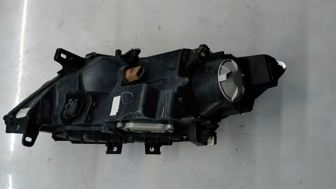 Headlight (RH) - 2014 Lincoln MKC