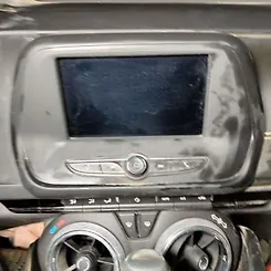 Info/GPS/TV Screen - 2021 Chevrolet Camaro 1LS/1LT