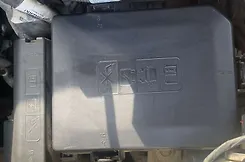 Fuse box engine - 2018 Chevrolet Equinox