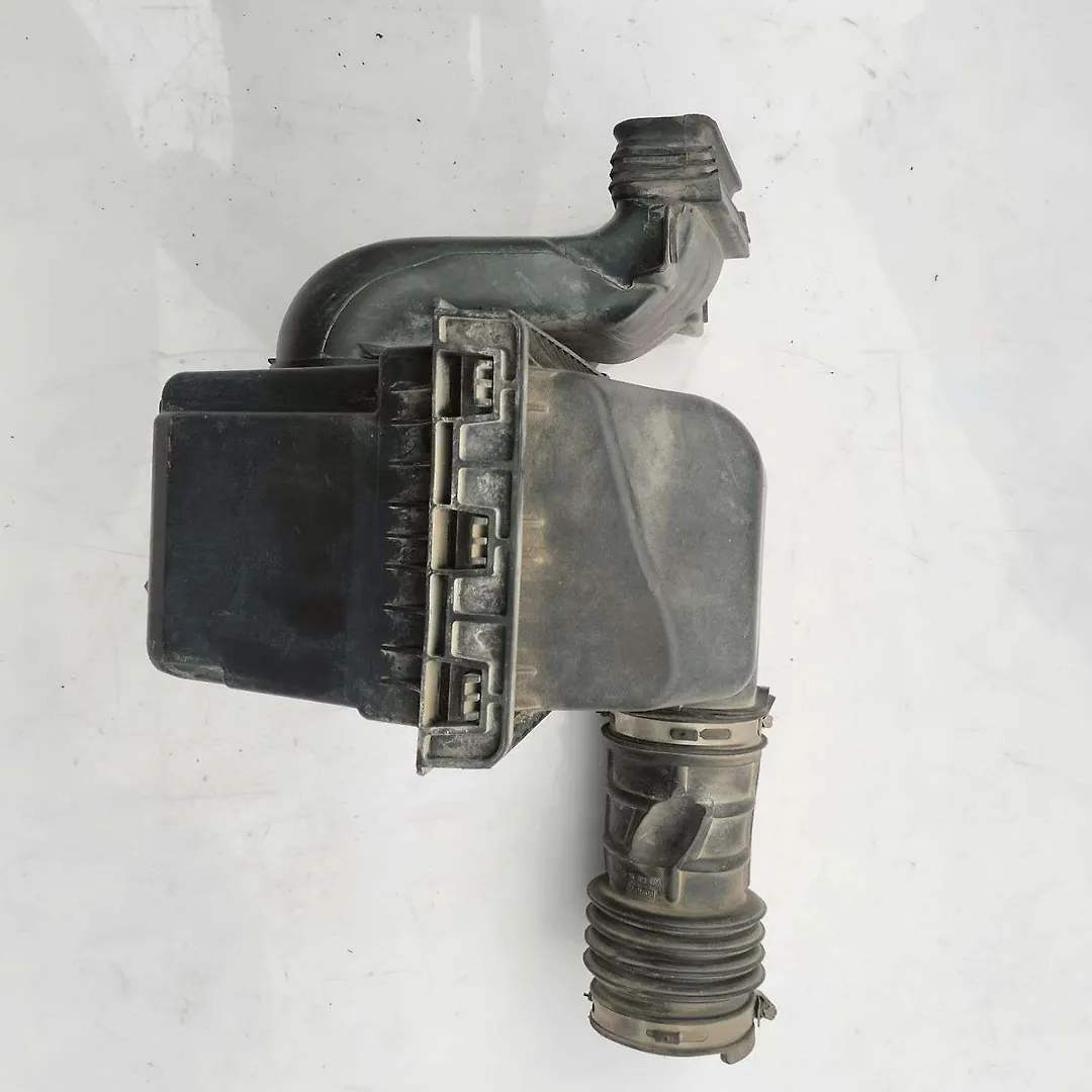 Air cleaner box - 2014 Ford Taurus