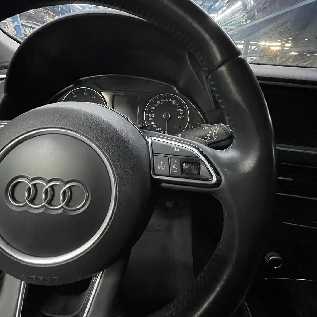 Steering wheel - 2016 Audi Q5