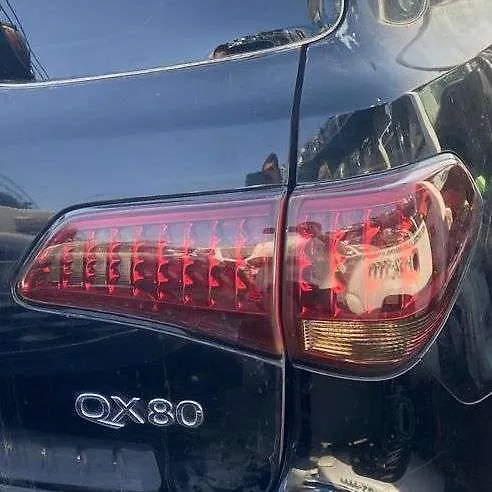 Tail Light (RH) - 2011 Infiniti QX56