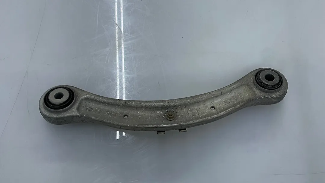 Lower arm (LH) - 2007 Audi Q7 