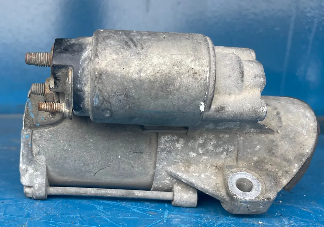 Starter motor - 2012 Ford Explorer XLT