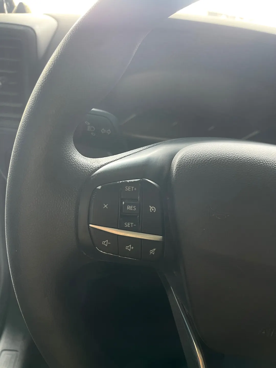Steering wheel - 2021 Ford Bronco Sport BASE