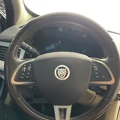 Steering wheel - 2013 Jaguar XF