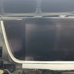 Info-gps-tv screen - 2017 Cadillac XT5