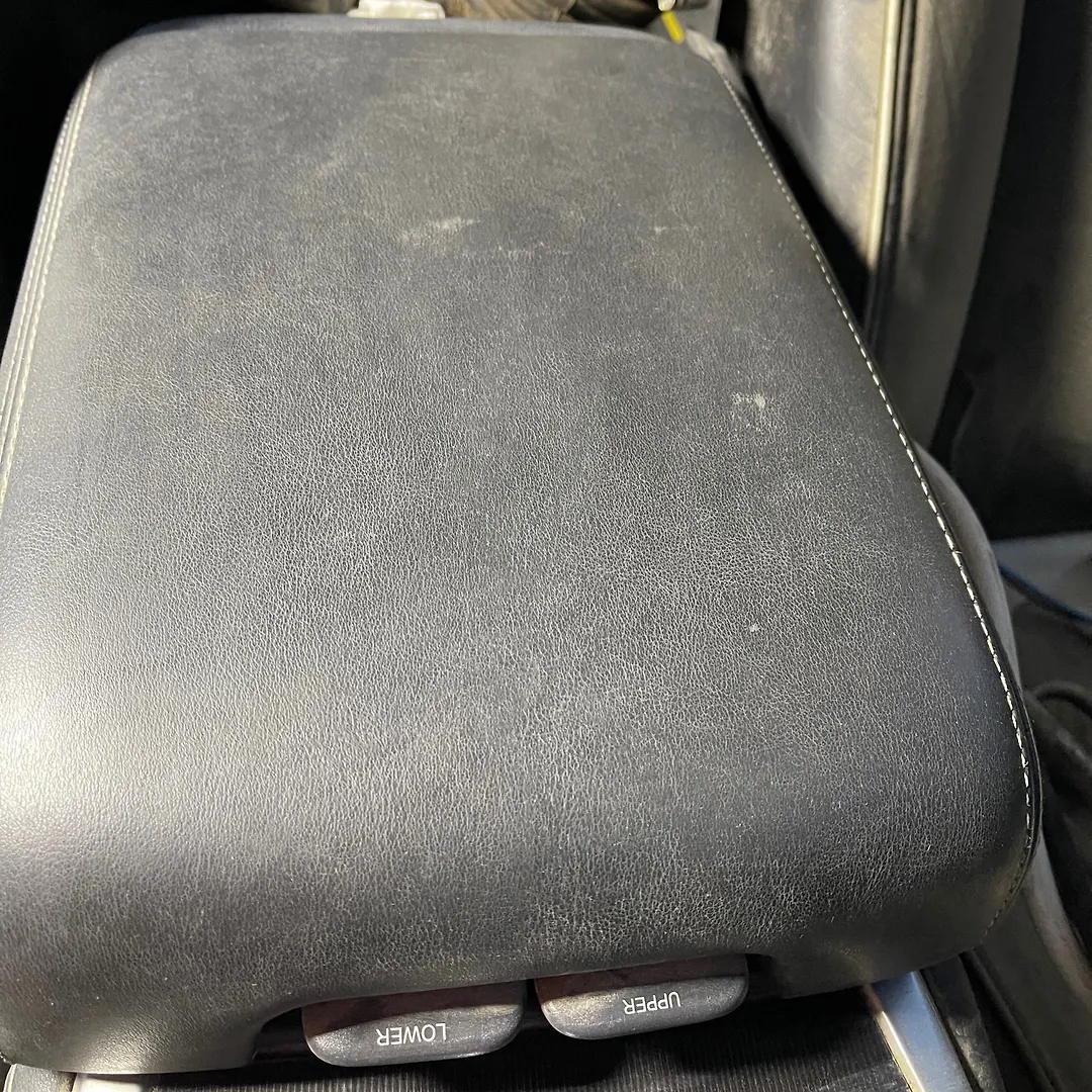 Armrest - 2017 Infiniti QX60