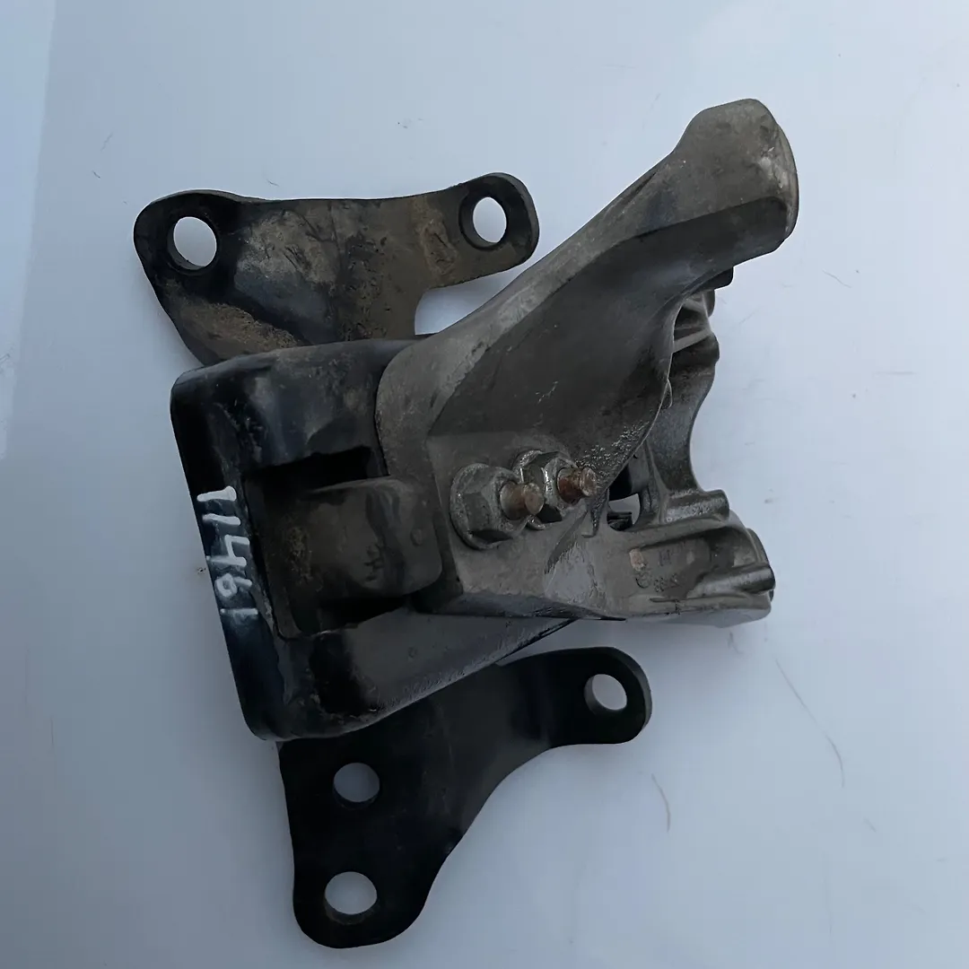Mount (Gear) - 2013 Chevrolet Trailblazer