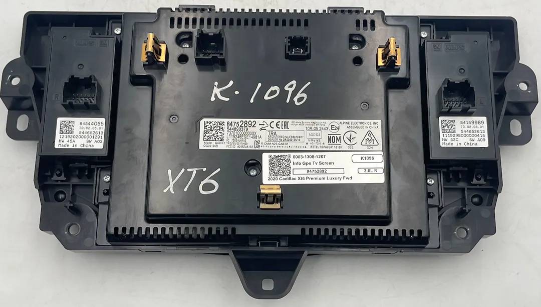 Info-gps-tv screen - 2020 Cadillac XT6 Premium Luxury FWD