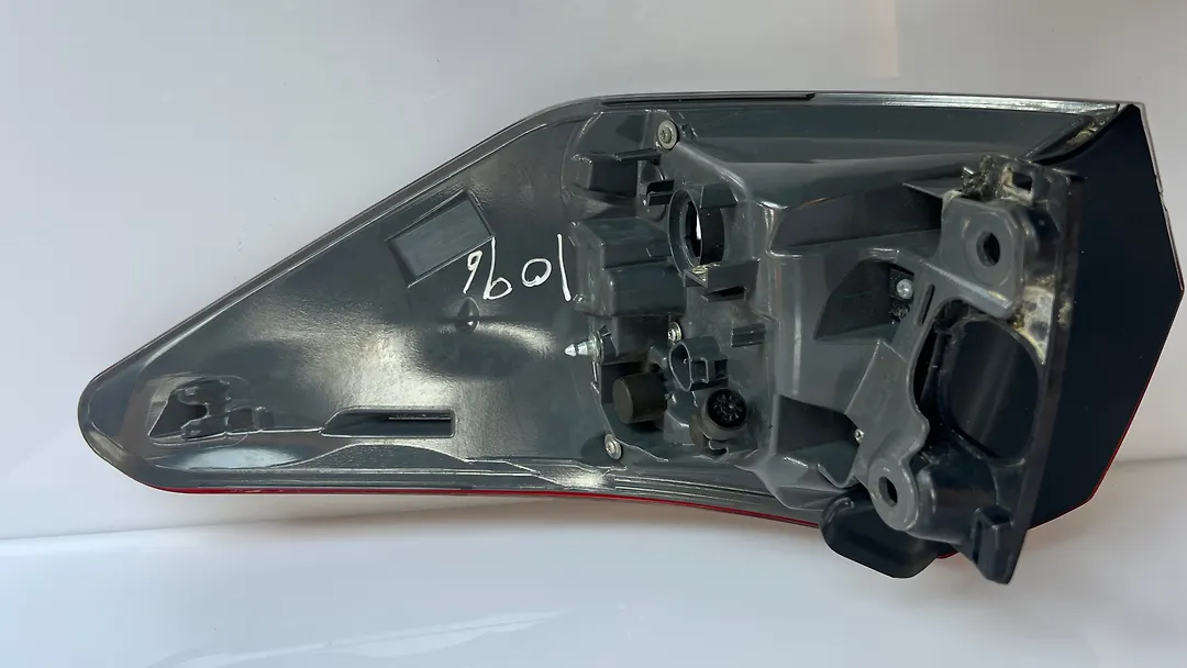 Trunk Light (LH) - 2018 Toyota Highlander SE