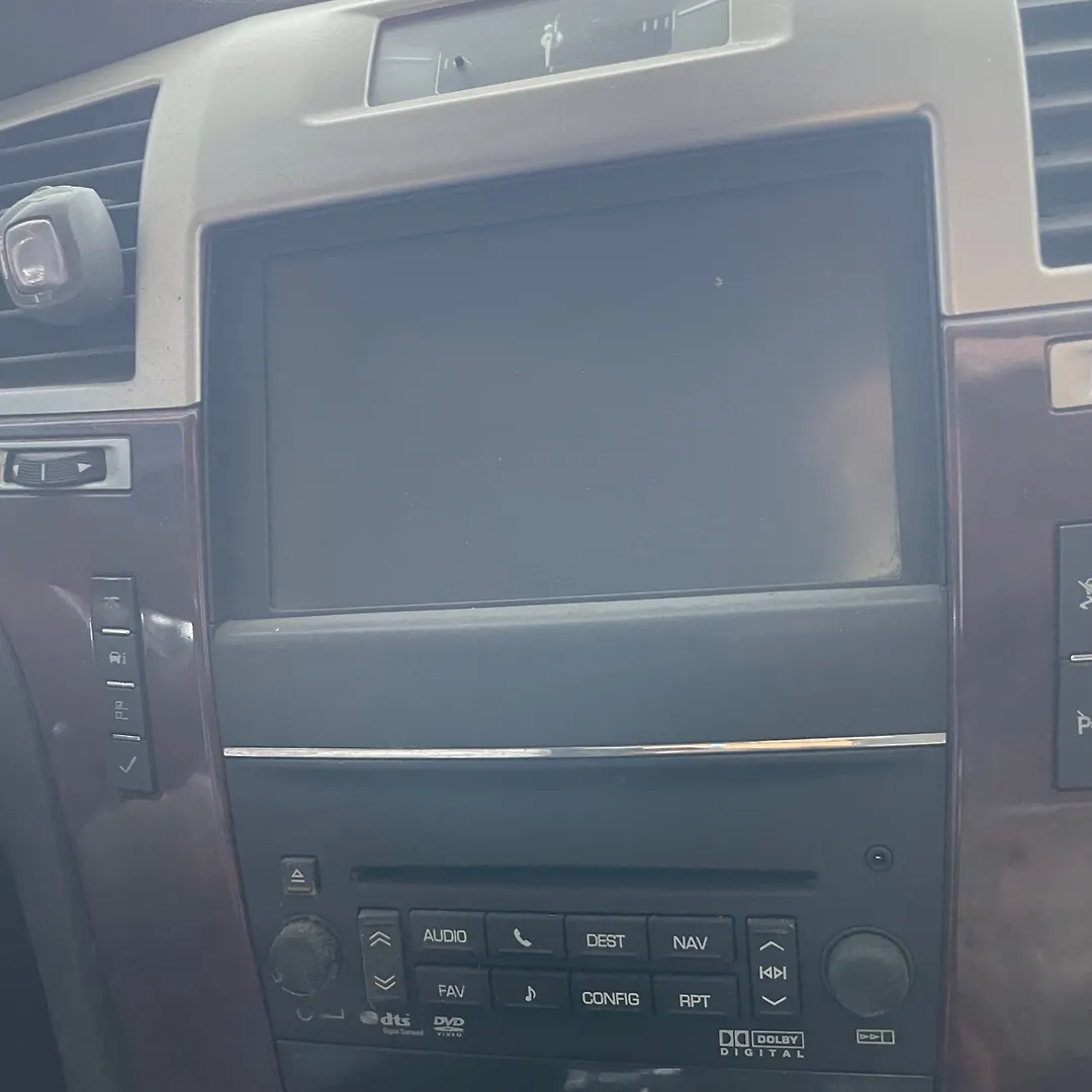 Info-gps-tv screen - 2011 Cadillac Escalade Luxury