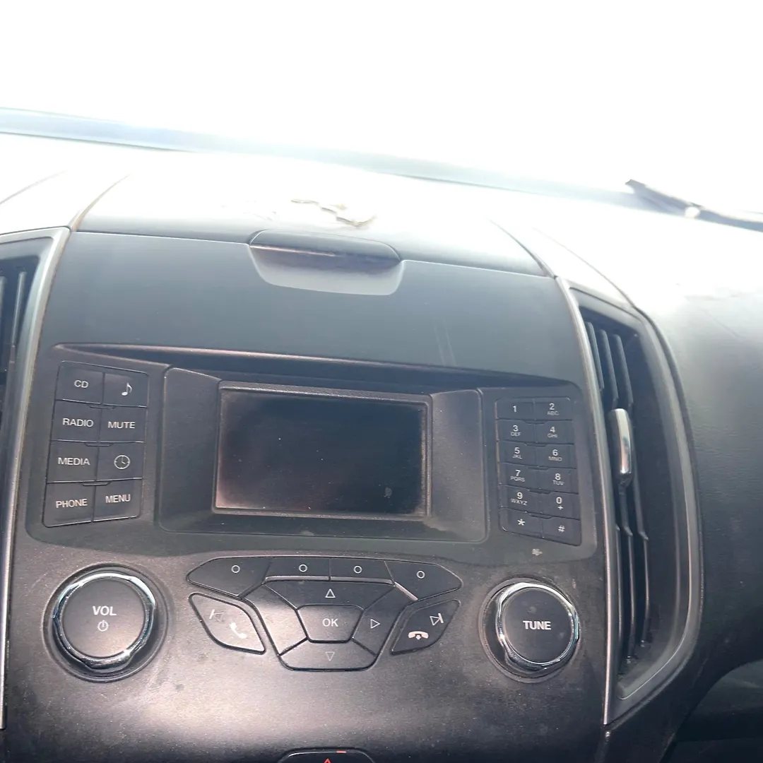 Info-gps-tv screen - 2017 Ford Edge
