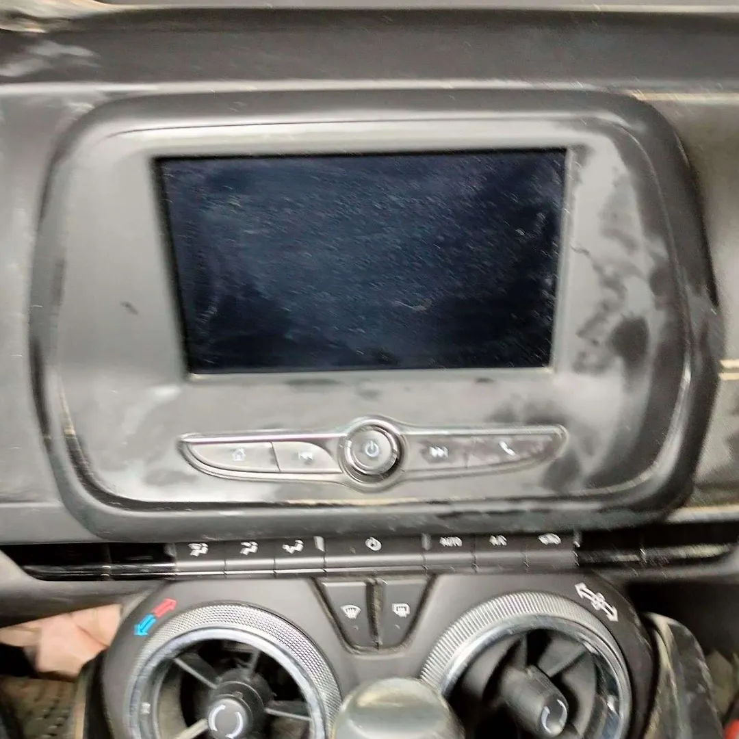 Info/GPS/TV Screen - 2021 Chevrolet Camaro 1LS/1LT