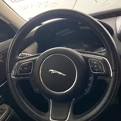 Steering wheel - 2012 Jaguar XJ