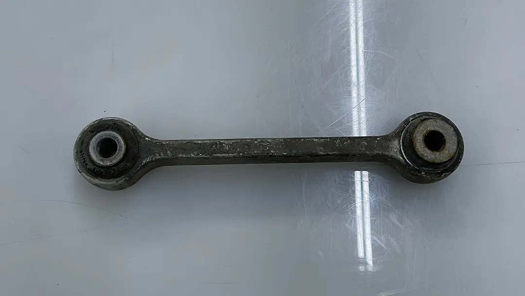 Upper arm (LH) - 2012 Audi A8