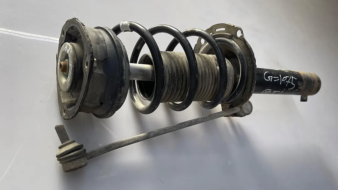 Shock Absorber (RHF) - 2015 Volkswagen Golf Sport