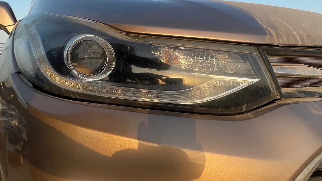Headlight (RH) - 2018 Chevrolet Trax