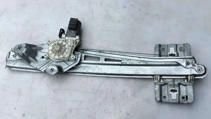 Door Motor (RHB) - 2012 Ford Explorer