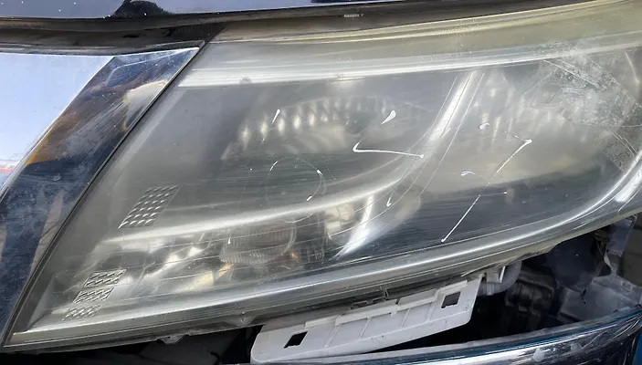 Headlight (RH) - 2014 Nissan Pathfinder