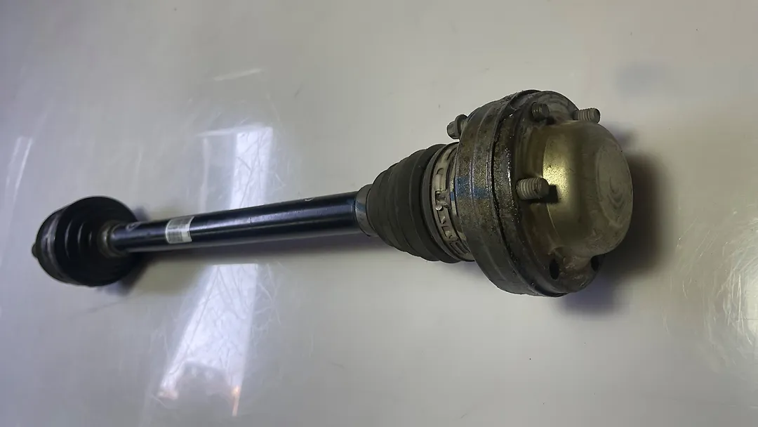 Axle Rear (RH) - 2016 Chevrolet Camaro
