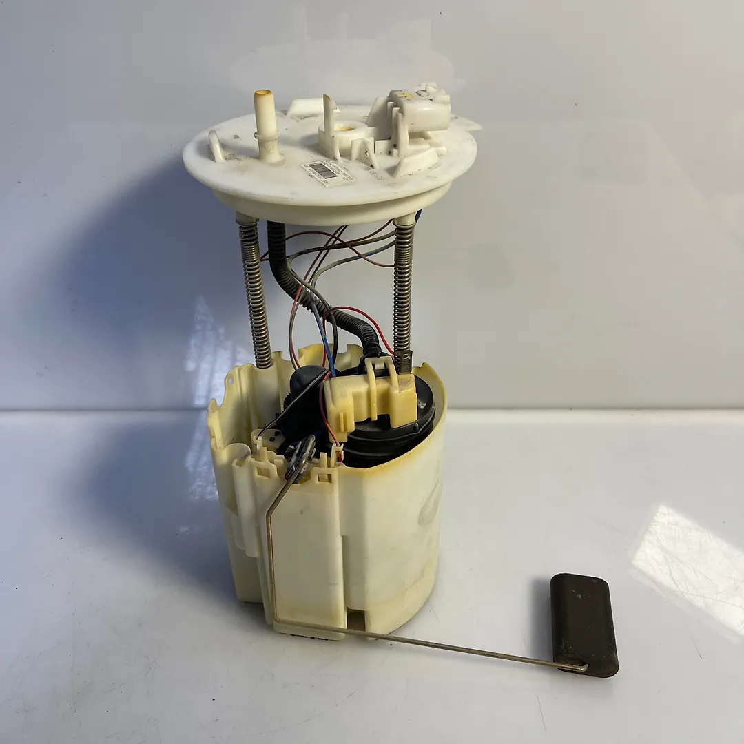 Fuel pump - 2017 Chevrolet Malibu LT (1LT)