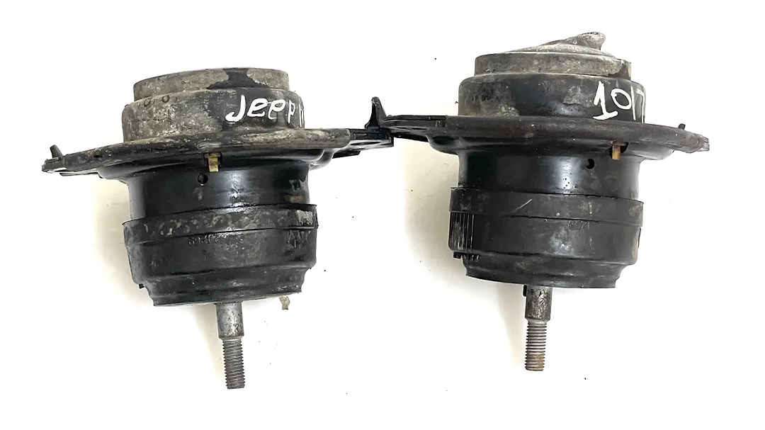 Engine mounts - 2011 Jeep Grand Cherokee LAREDO