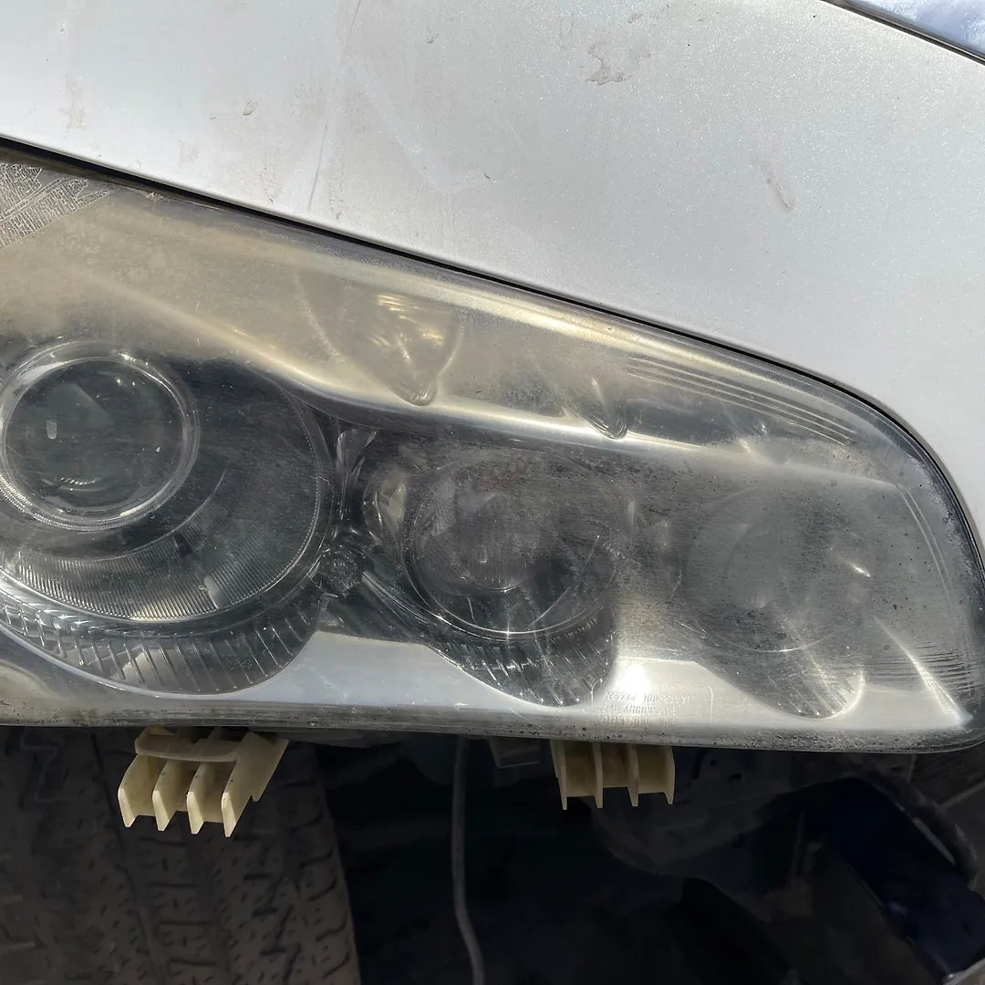 Headlight (RH) - 2013 Infiniti QX56