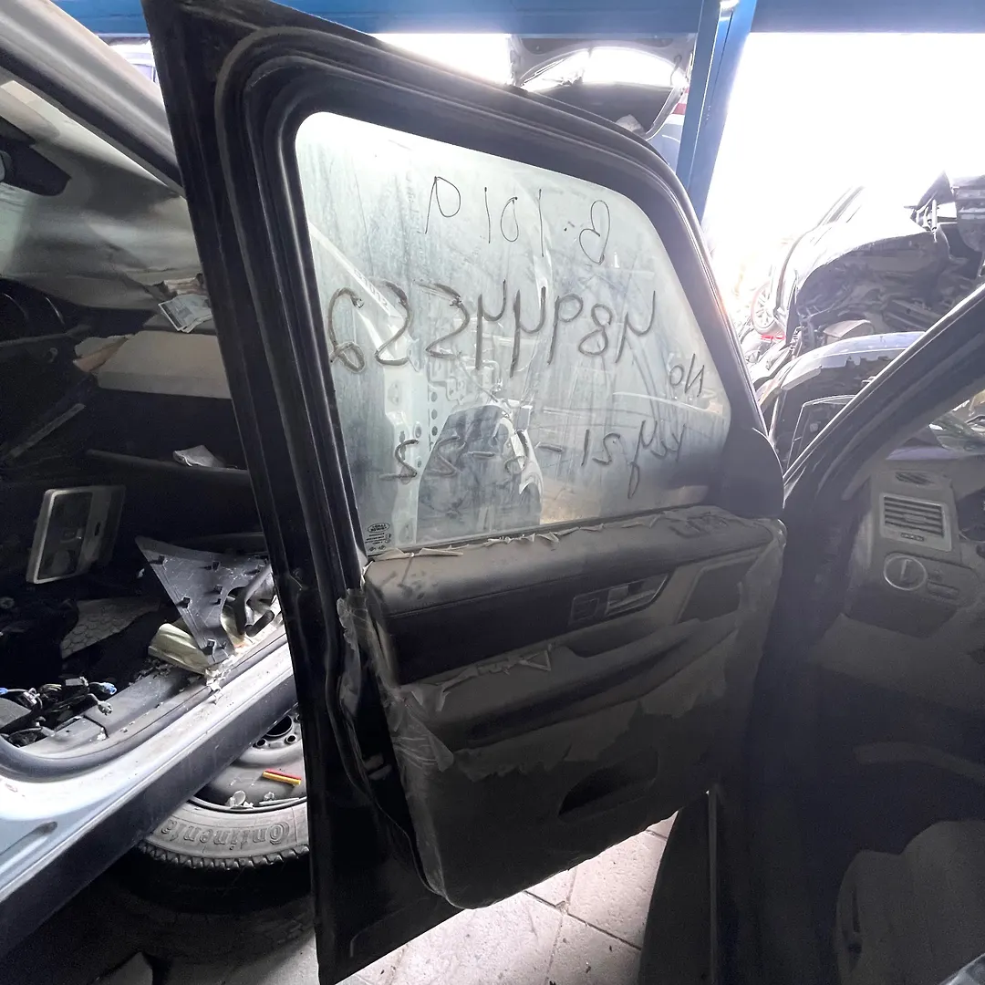 Door (LHF) - 2011 Land Rover RANGE ROVER SPORT