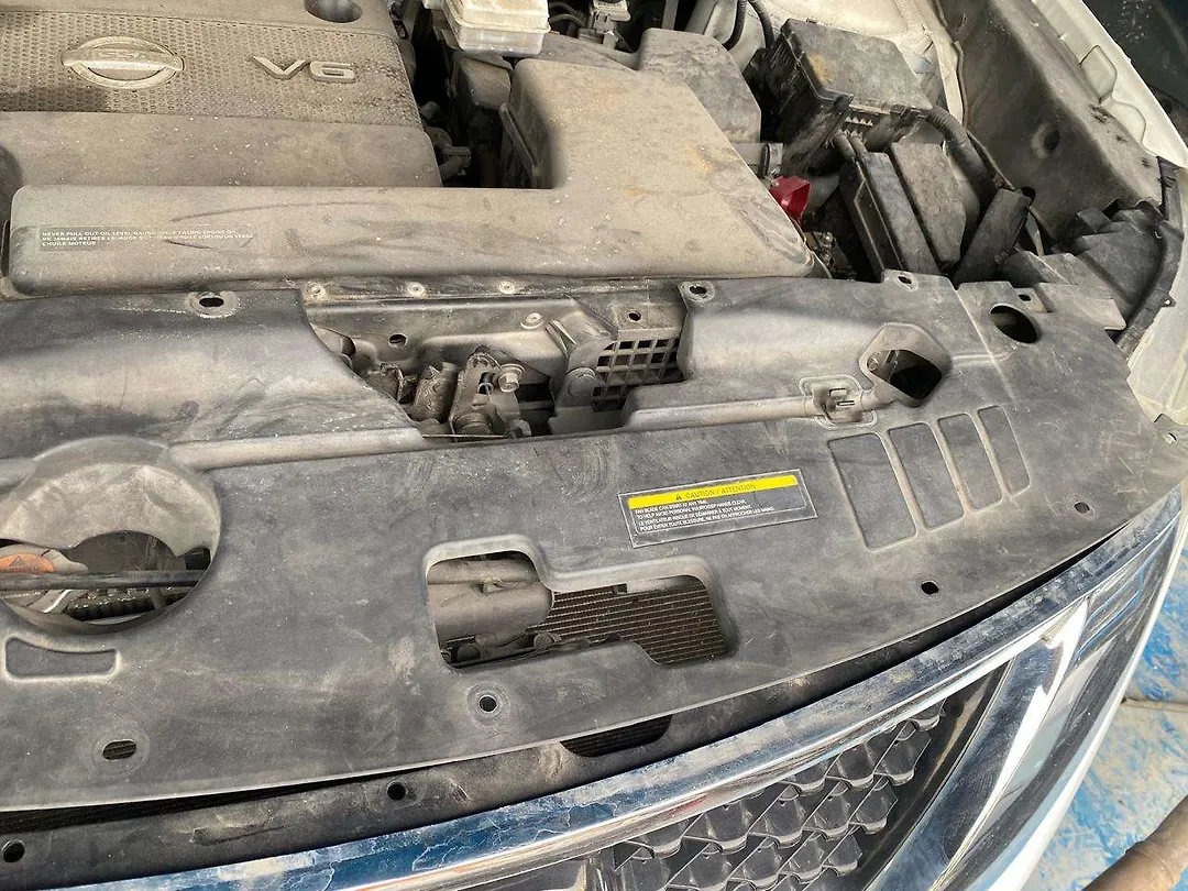 Radiator cover baffle - 2014 Nissan Pathfinder