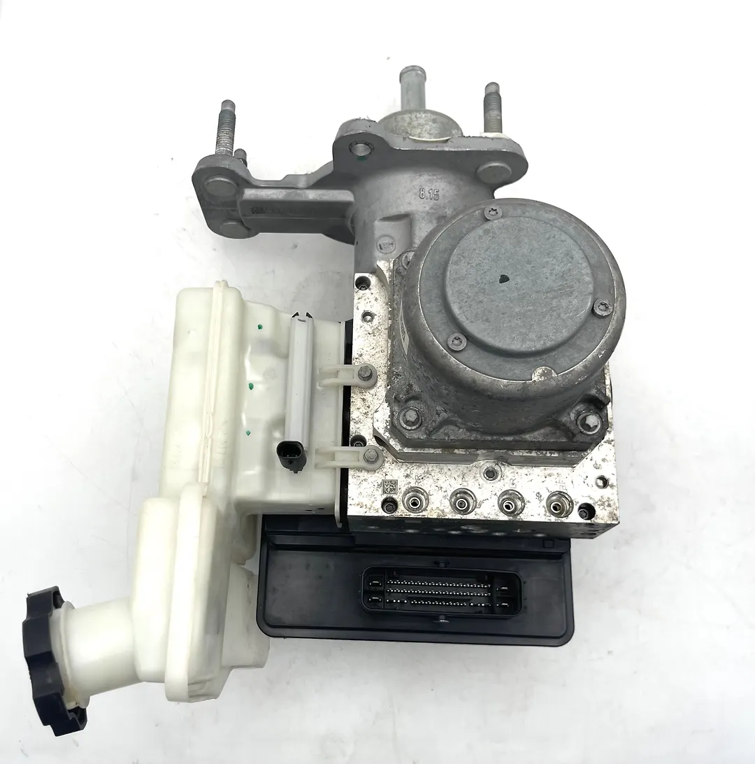 Brake master cylinder - 2021 GMC Yukon SLT