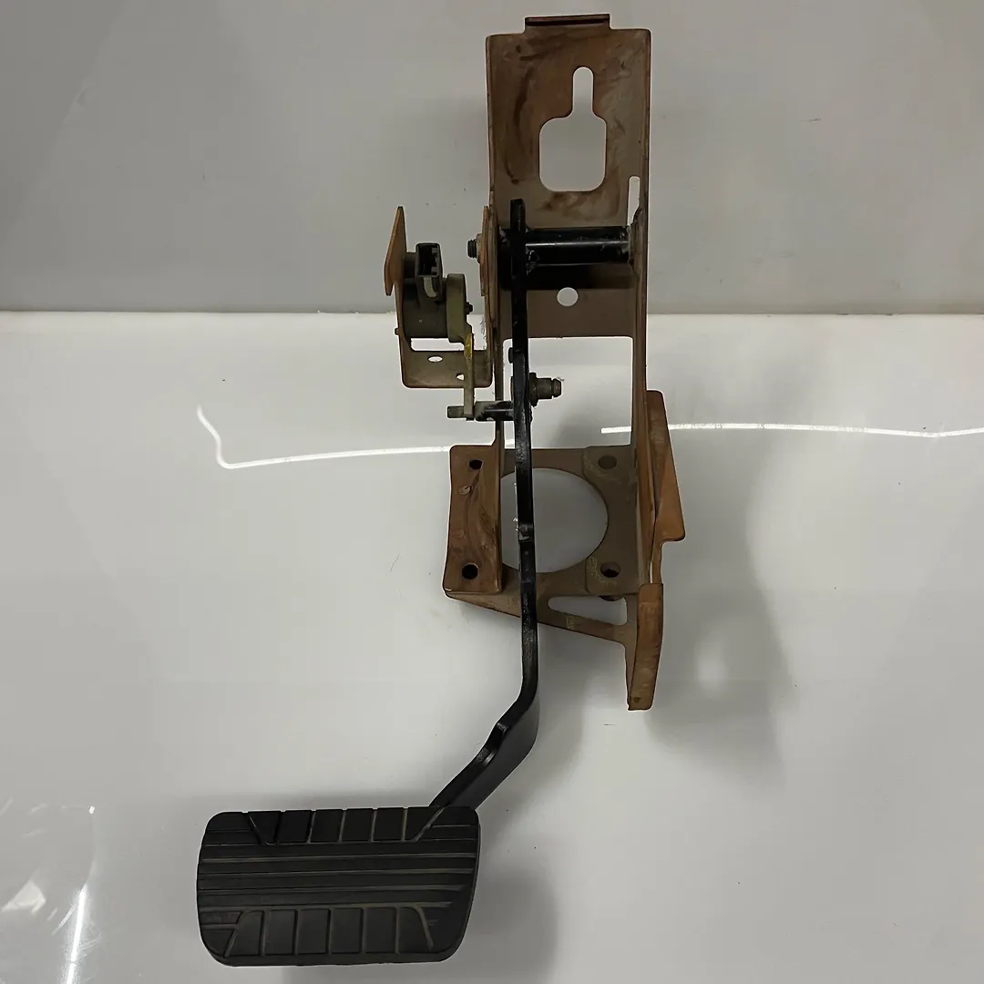 Pedal brake/clutch - 2011 Chevrolet Camaro LT2