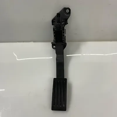 Accelerator pedal - 2020 Ford Escape SE