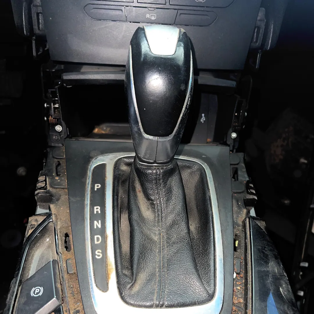 Gear Shift Knob(Automatic) - 2017 Ford Edge